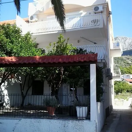 Biser Podgora (Split-Dalmatia)