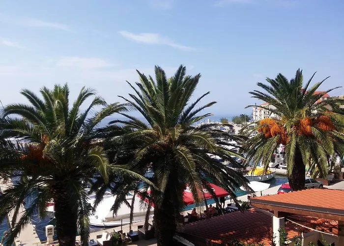 Biser بودغورا