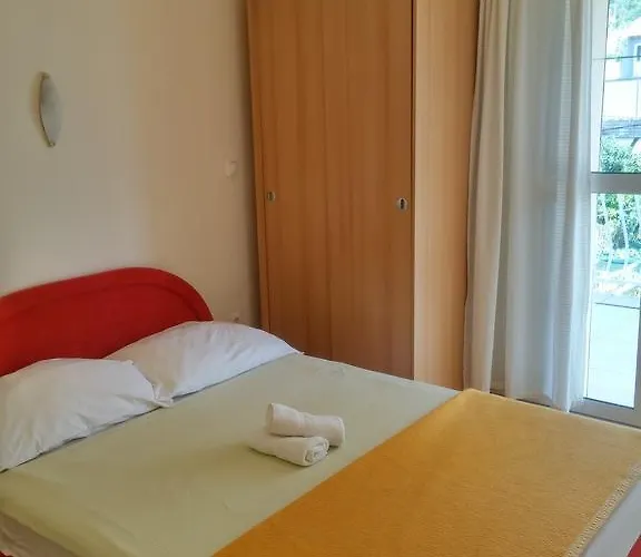 شقة Biser بودغورا